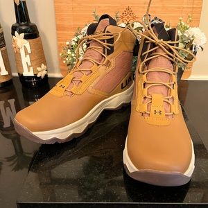 UNDER ARMOUR STELLAR G2 hiking  leather boots for men US size 9.5. Brand New
